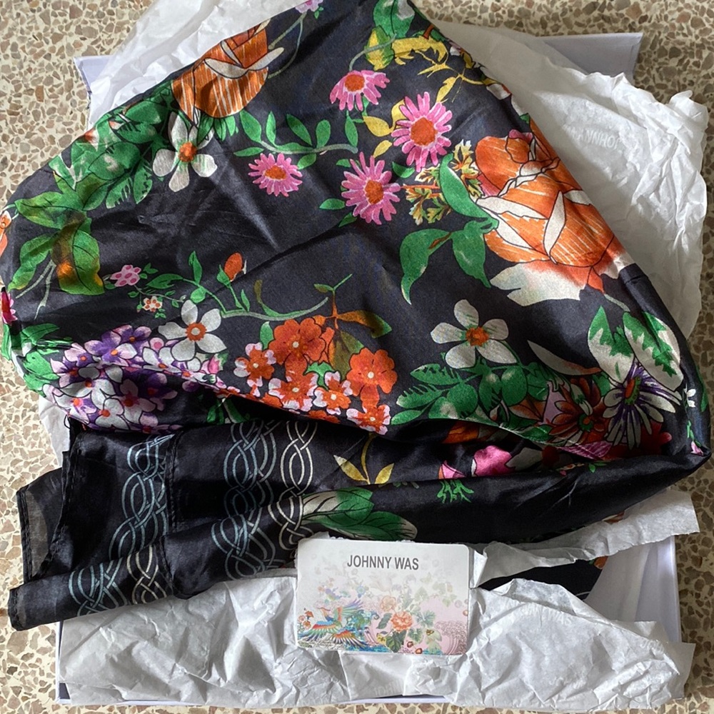 100% silk scarf - Picture 4 of 10